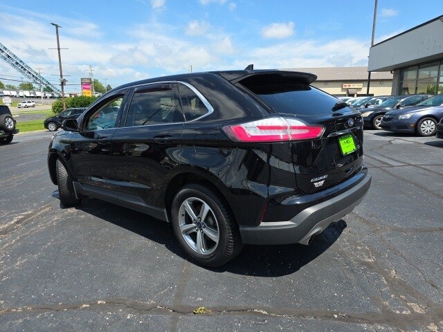 2019 Ford Edge SEL photo 3