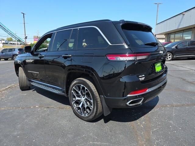 2024 Jeep Grand Cherokee Summit Reserve photo 4
