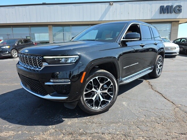 2024 Jeep Grand Cherokee Summit Reserve photo 2