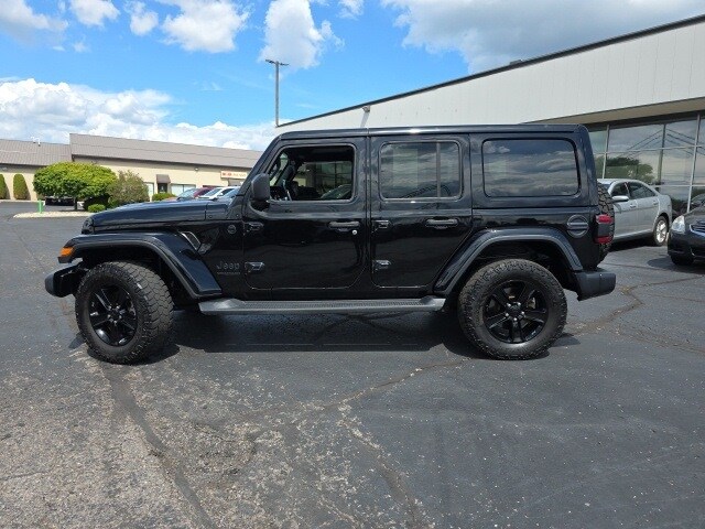 2020 Jeep Wrangler Unlimited Sahara photo 3