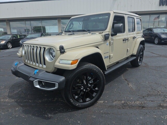 2022 Jeep Wrangler Unlimited Sahara 4xe photo 2