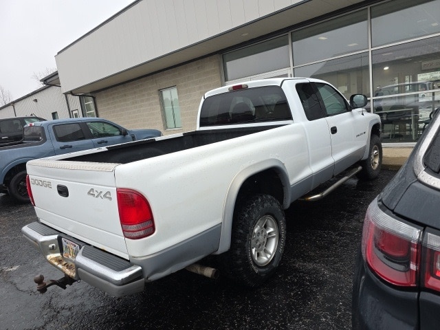 1997 Dodge Dakota SLT photo 2