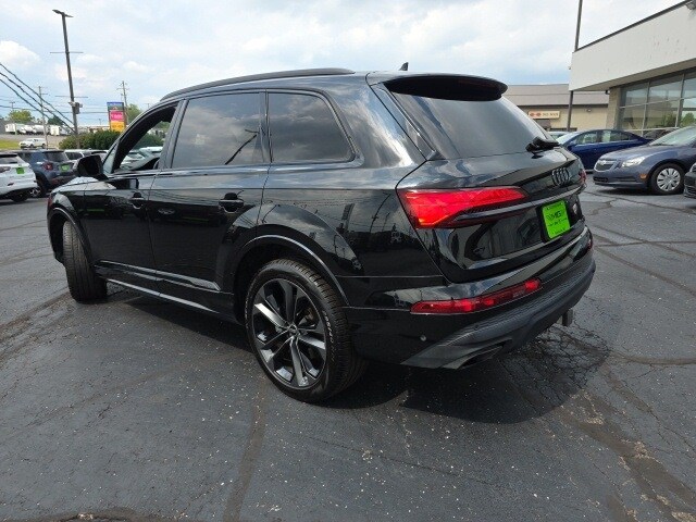 2025 Audi Q7 55 Premium Plus photo 3