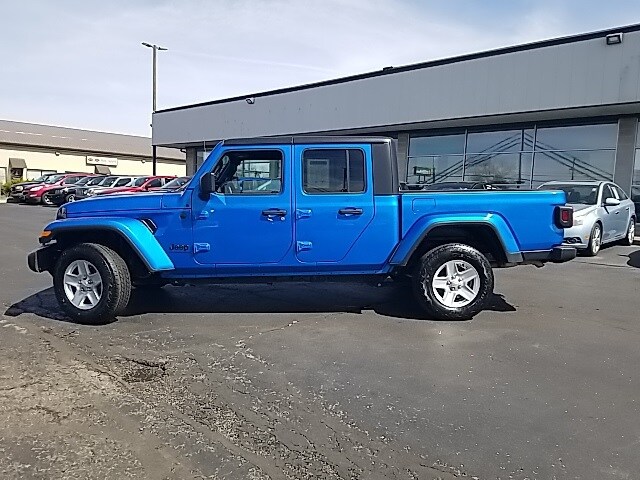 2023 Jeep Gladiator Sport photo 3