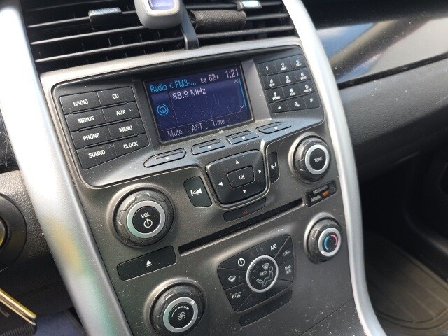 2013 Ford Edge SE photo 2