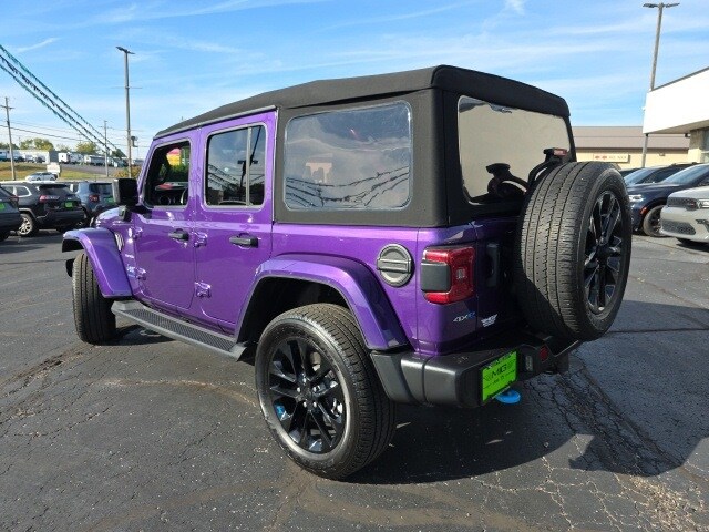 2023 Jeep Wrangler Sahara 4xe photo 3