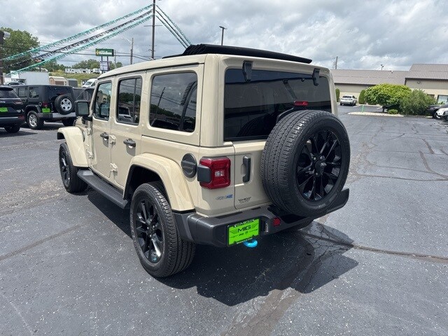 2022 Jeep Wrangler Unlimited Sahara 4xe photo 3