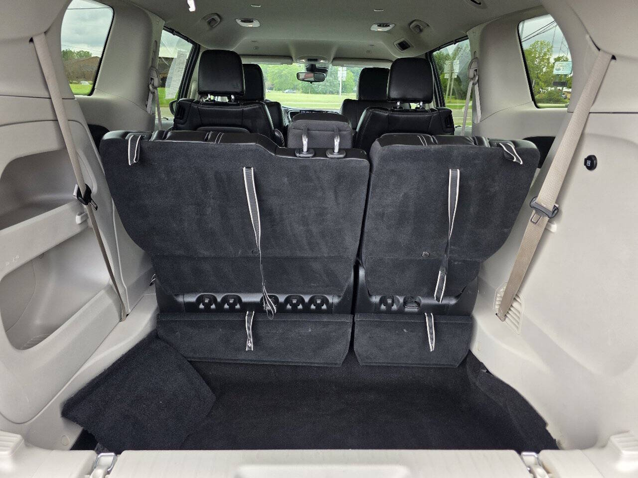 2023 Chrysler Pacifica Touring L - Photo 11