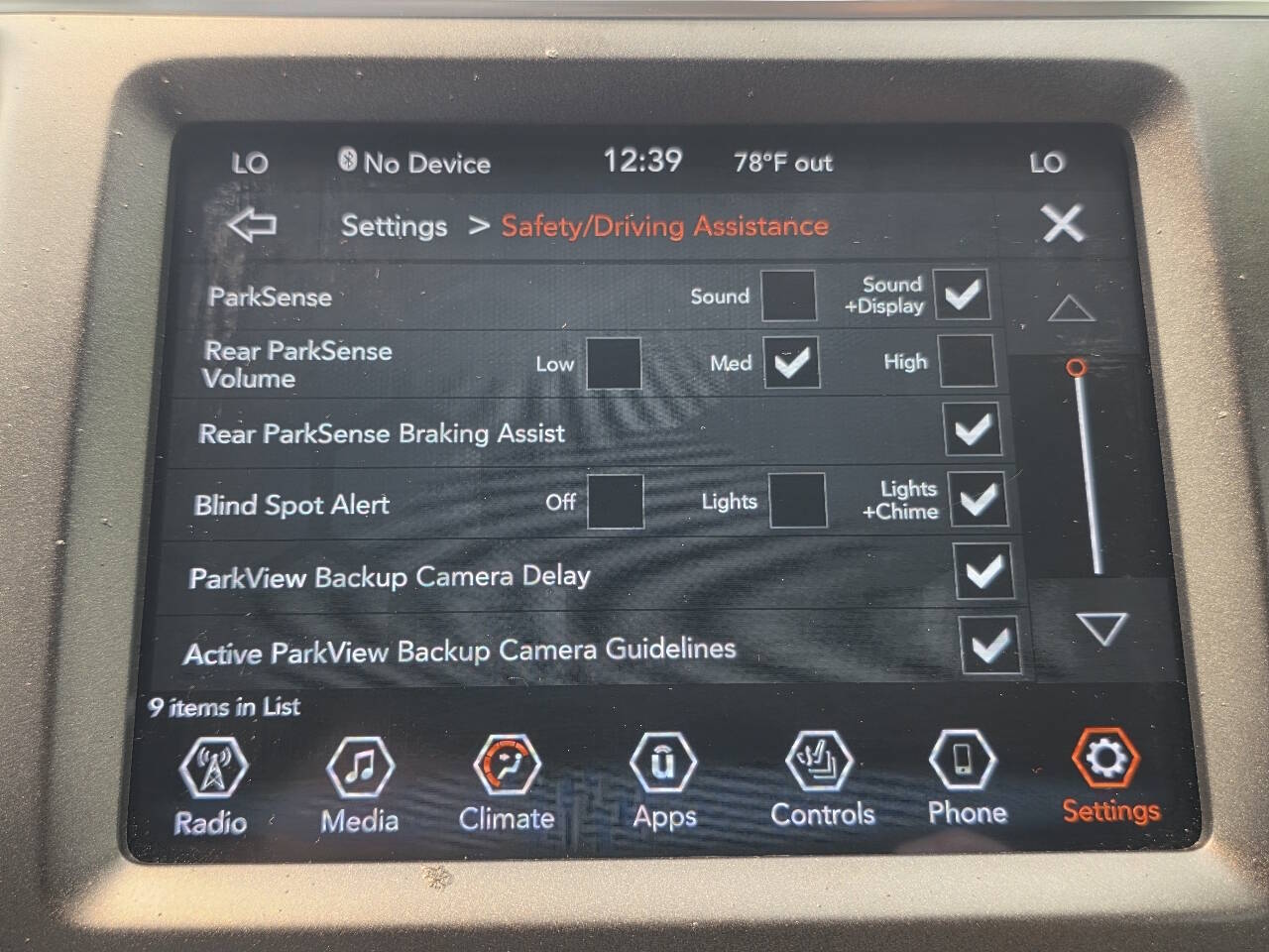 2020 Jeep Cherokee Trailhawk - Photo 23