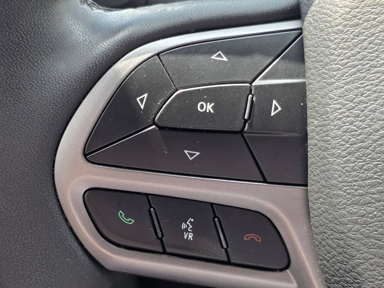 2021 Jeep Cherokee Latitude Plus - Photo 27