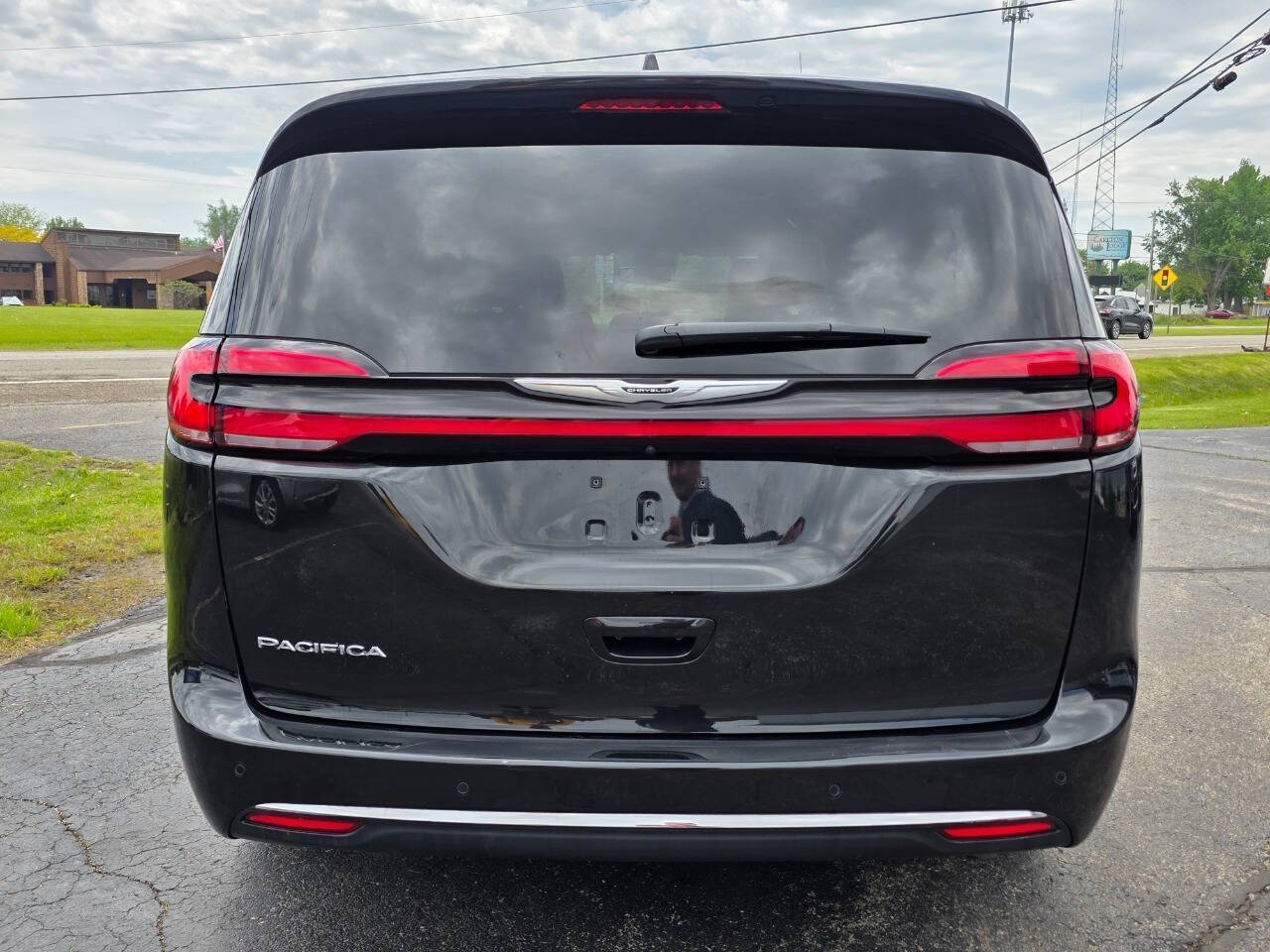 2023 Chrysler Pacifica Touring L - Photo 16