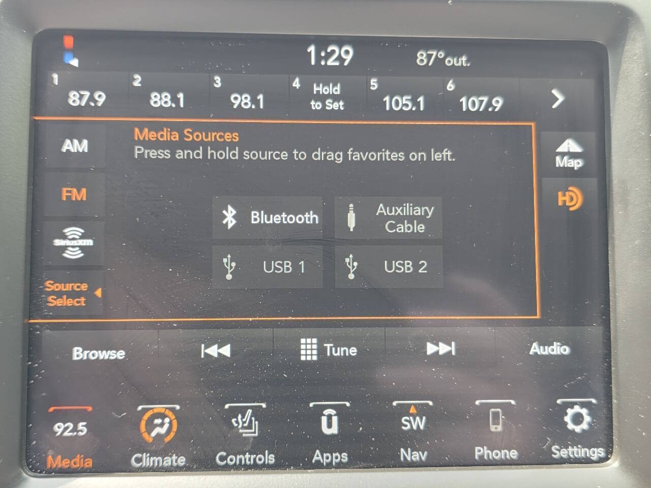 2021 Jeep Cherokee Latitude Plus - Photo 22