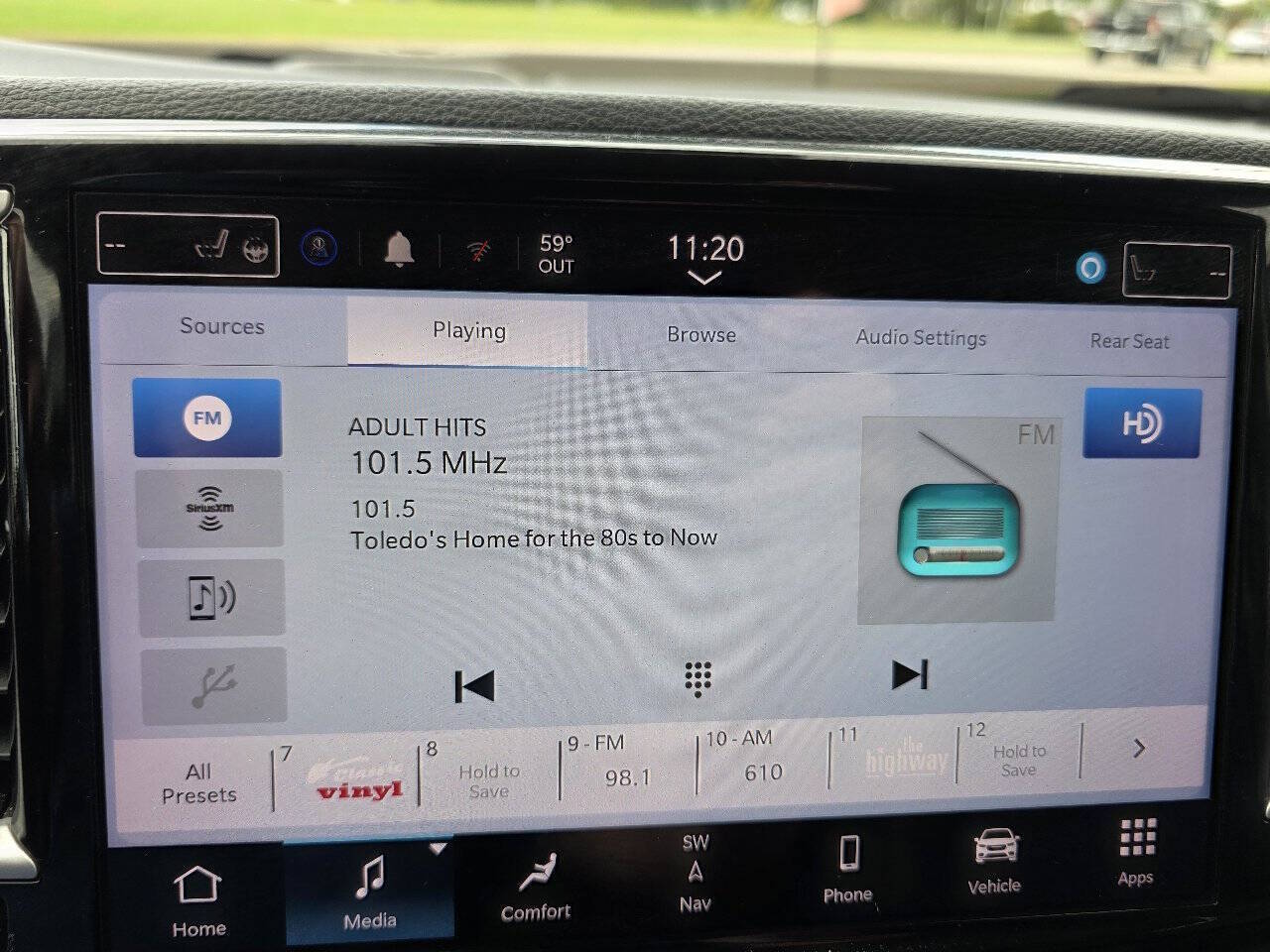 2022 Chrysler Pacifica Hybrid Touring L - Photo 16