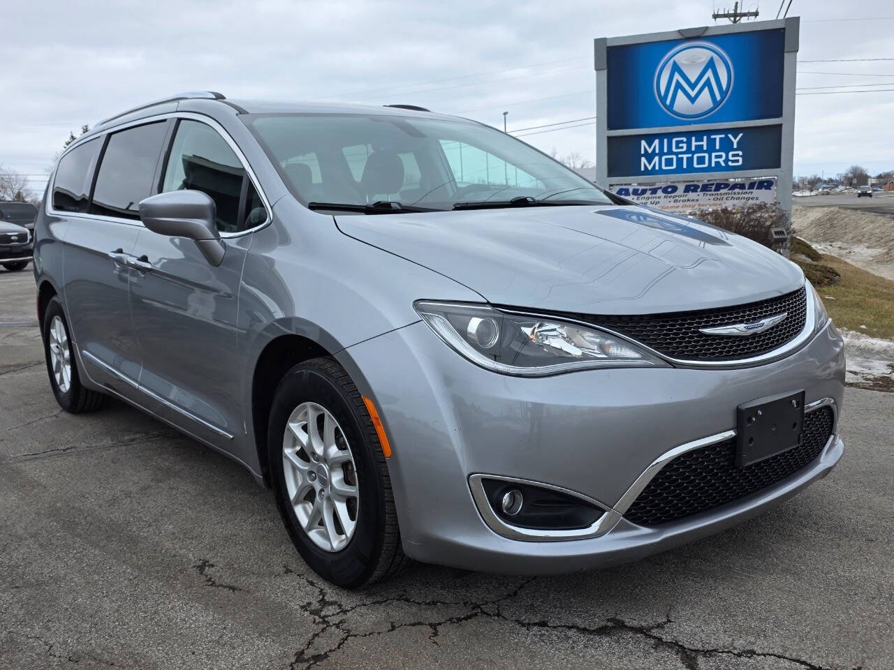2020 Chrysler Pacifica Touring L