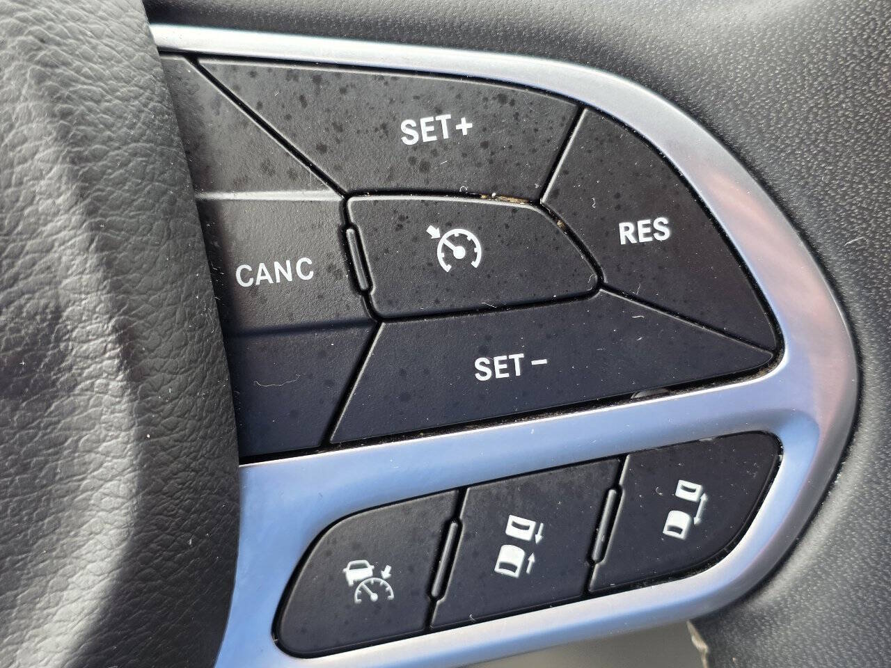 2022 Chrysler Pacifica Hybrid Touring L - Photo 25
