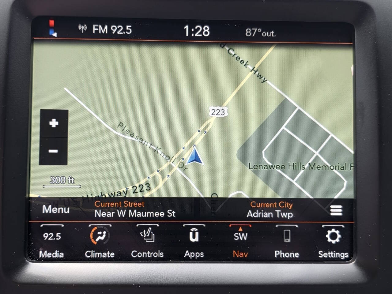 2021 Jeep Cherokee Latitude Plus - Photo 10