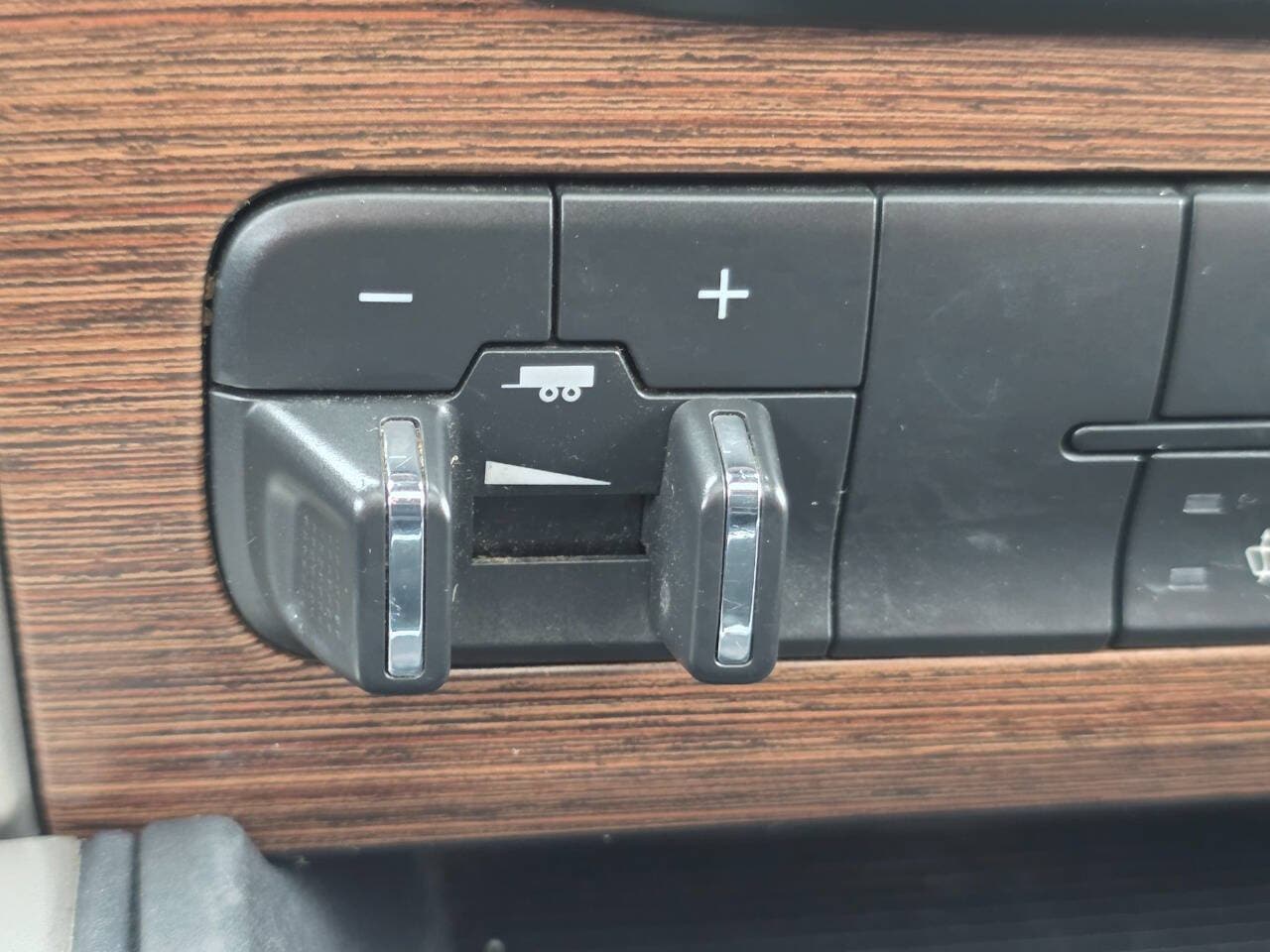 2015 RAM Ram 1500 Pickup Laramie - Photo 14