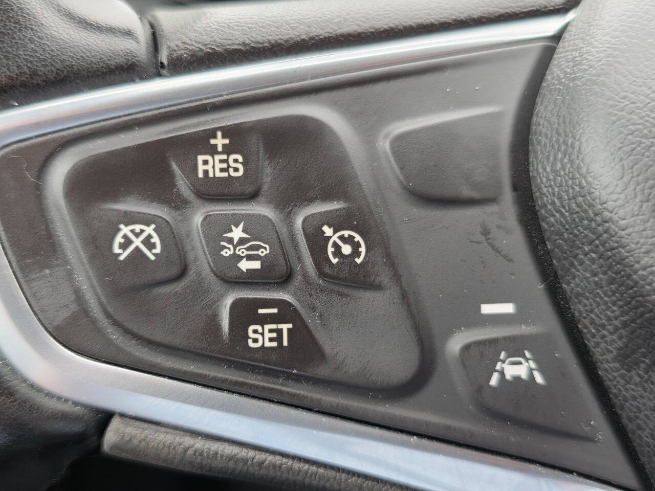 2023 Chevrolet Equinox LT - Photo 27