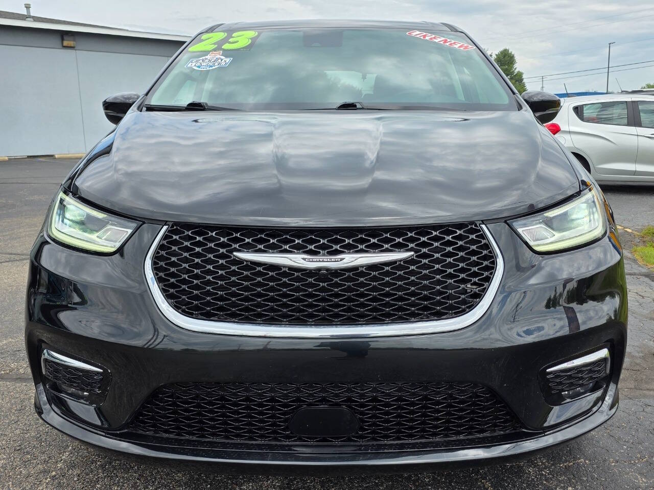 2023 Chrysler Pacifica Touring L - Photo 20