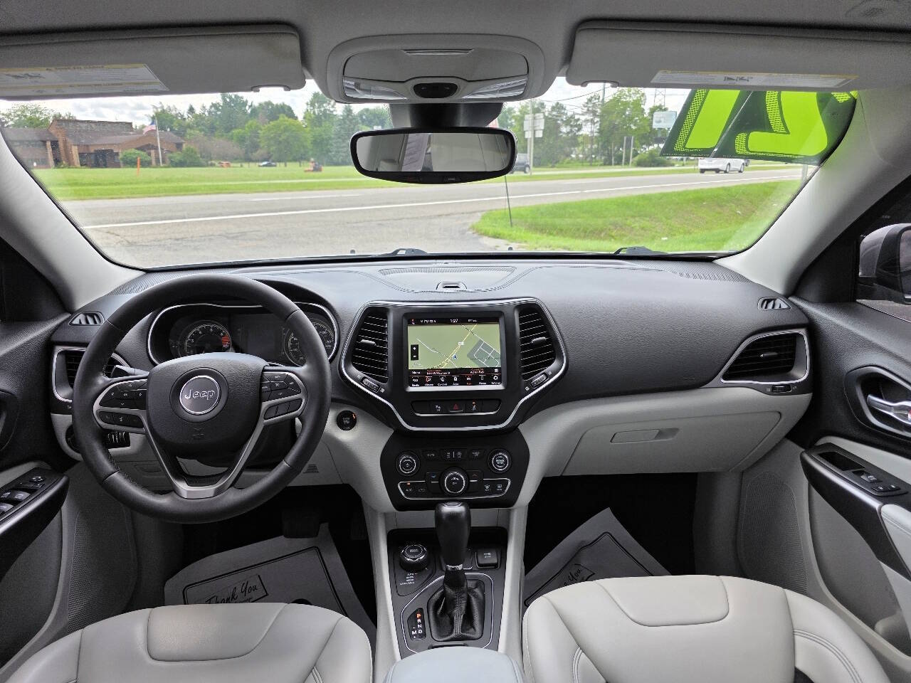 2021 Jeep Cherokee Latitude Plus - Photo 9