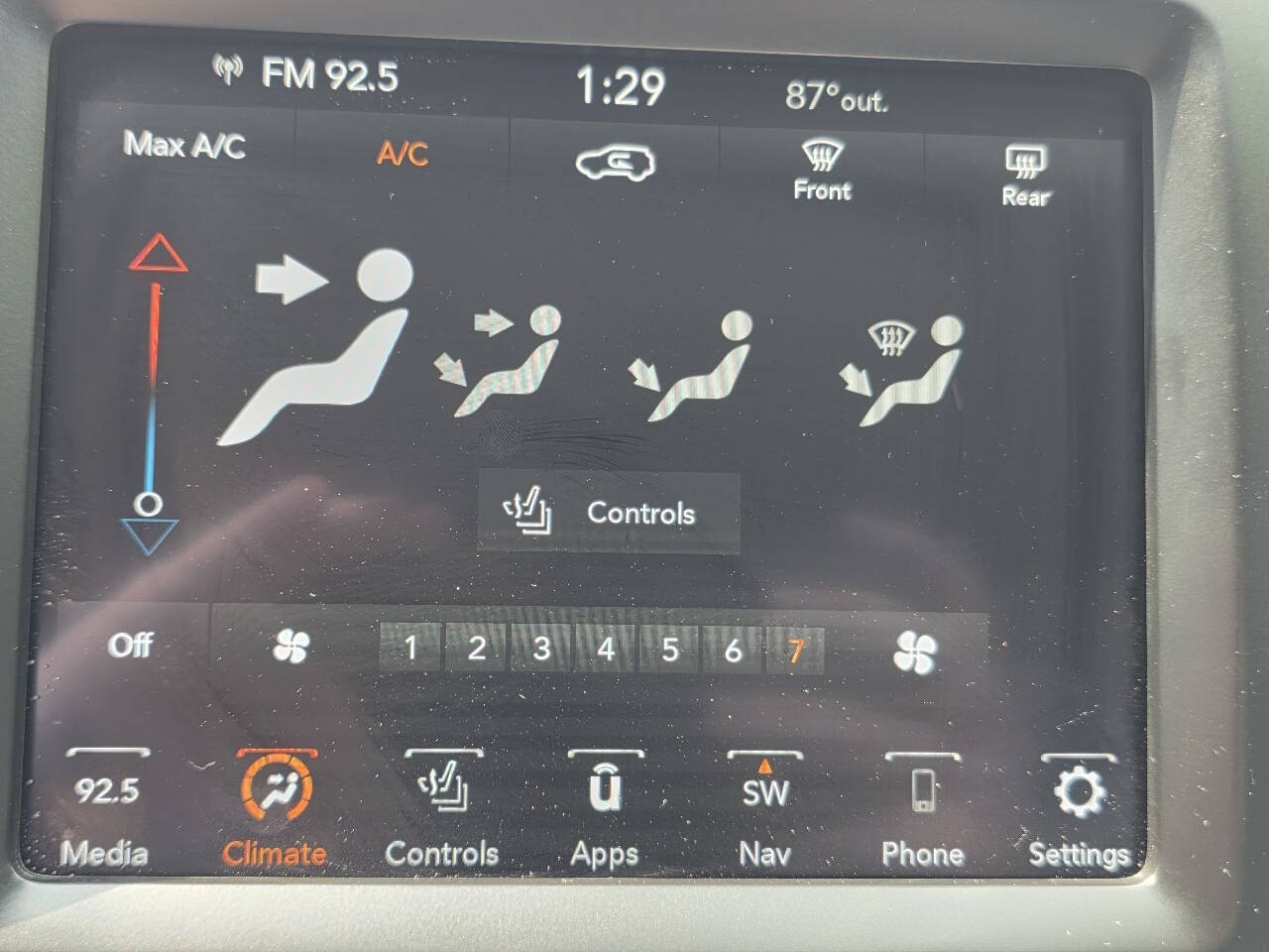 2021 Jeep Cherokee Latitude Plus - Photo 23
