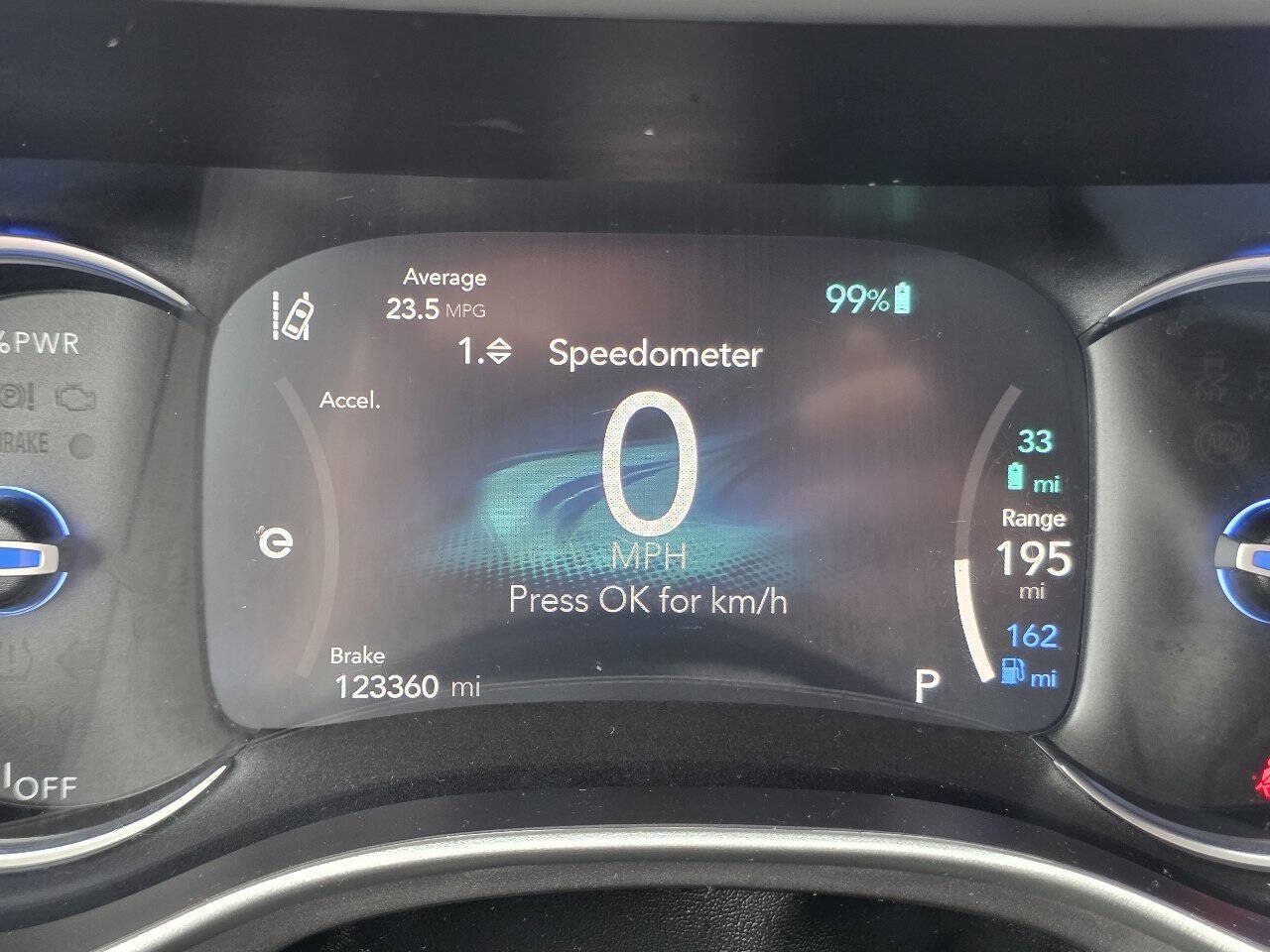 2022 Chrysler Pacifica Hybrid Touring L - Photo 12