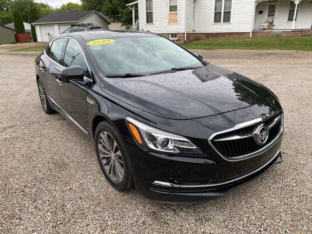 2019 Buick LaCrosse Essence photo 2