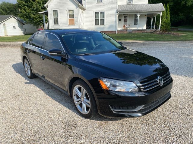 2014 Volkswagen Passat SE photo 3
