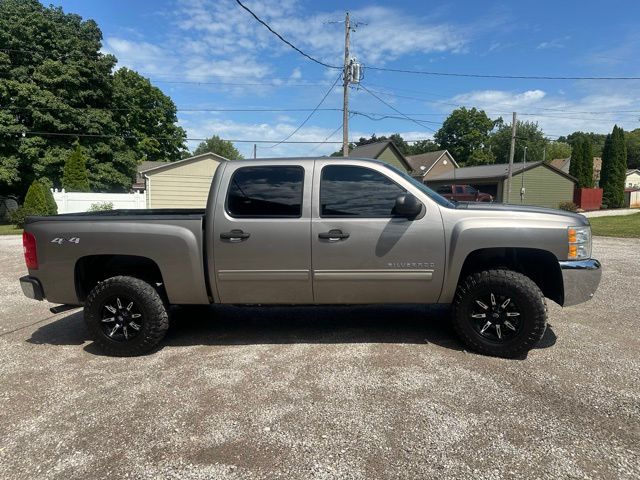2012 Chevrolet Silverado 1500 LT photo 4