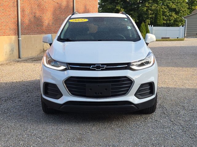 2022 Chevrolet Trax LT photo 2