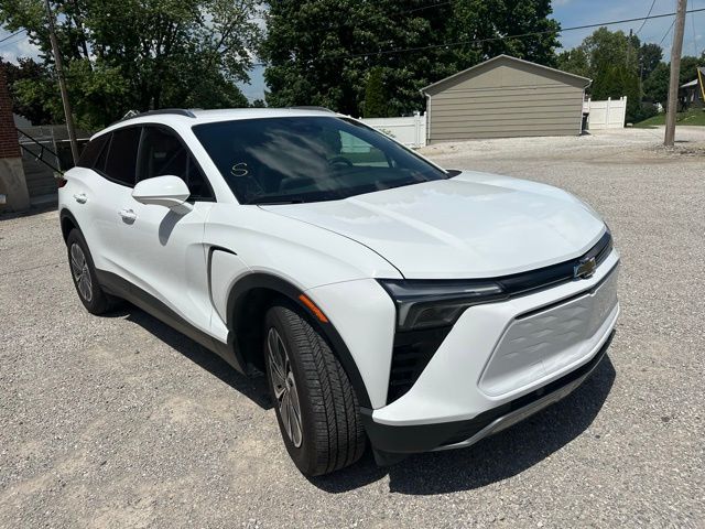 2025 Chevrolet Blazer EV photo 3