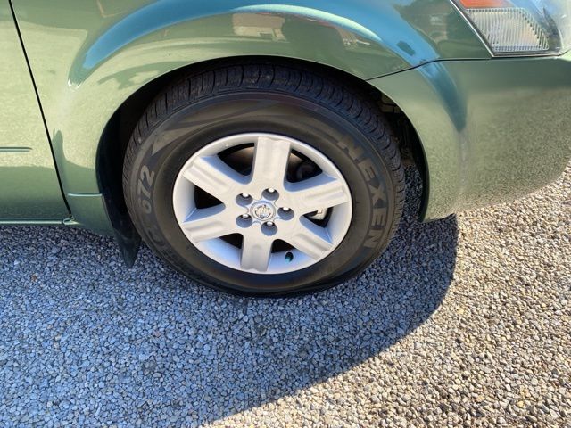 2004 Nissan Quest SL photo 4
