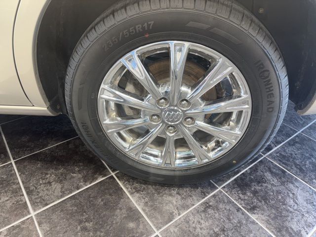 2009 Buick Lucerne CXL photo 4