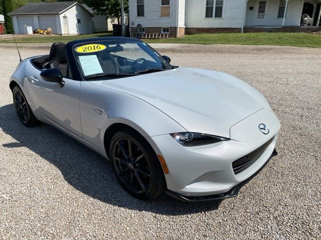 2016 Mazda MX-5 Miata Miata photo 3