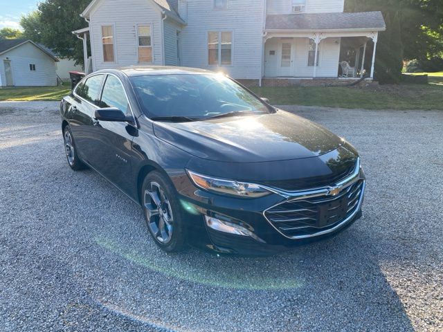 2024 Chevrolet Malibu 1LT photo 3