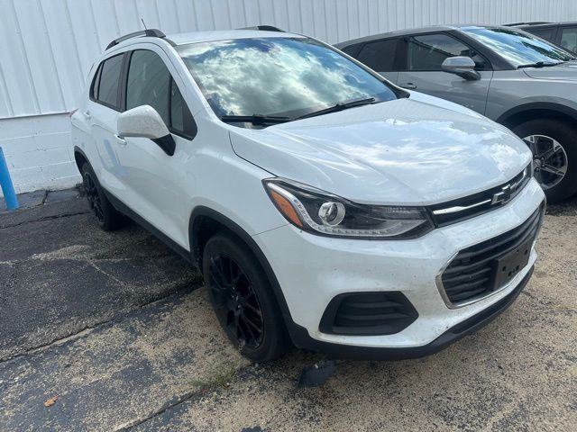 2022 Chevrolet Trax LT photo 3