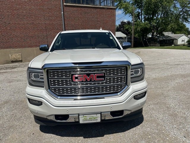 Used 2018 GMC Sierra 1500 Denali Denali with VIN 3GTU2PEJ7JG569902 for sale in Attica, IN