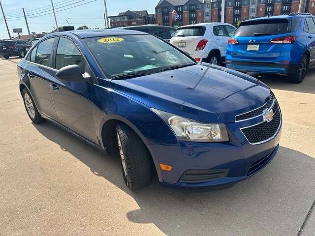 2012 Chevrolet Cruze LS photo 3