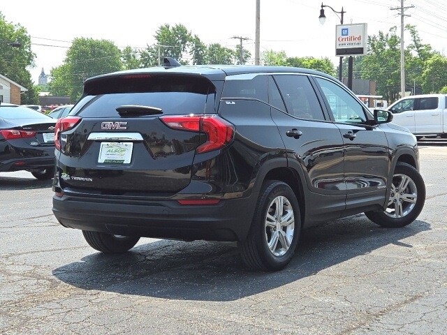 2020 Gmc Terrain SLE photo 2