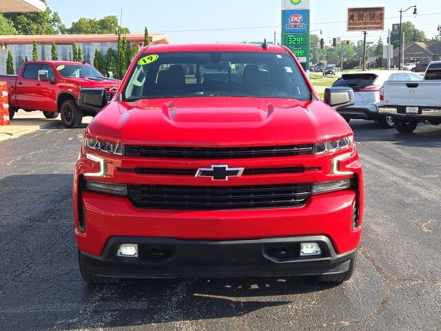 2019 Chevrolet Silverado 1500 RST photo 3