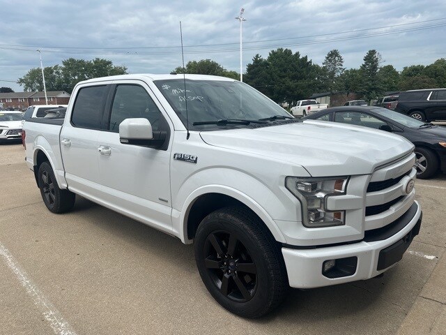 2017 Ford F-150 Lariat photo 3