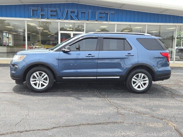 2018 Ford Explorer XLT photo 2