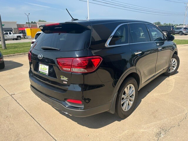 2019 Kia Sorento LX photo 3