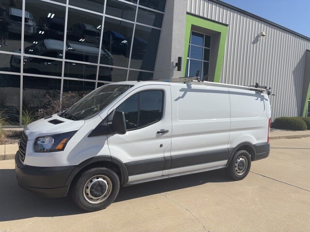 2019 Ford Transit photo 2