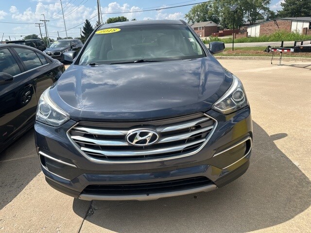2018 Hyundai Santa Fe Sport Base photo 2