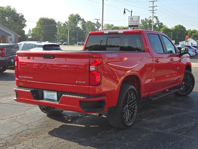 2019 Chevrolet Silverado 1500 RST photo 2