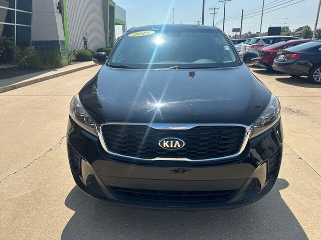 2019 Kia Sorento LX photo 2