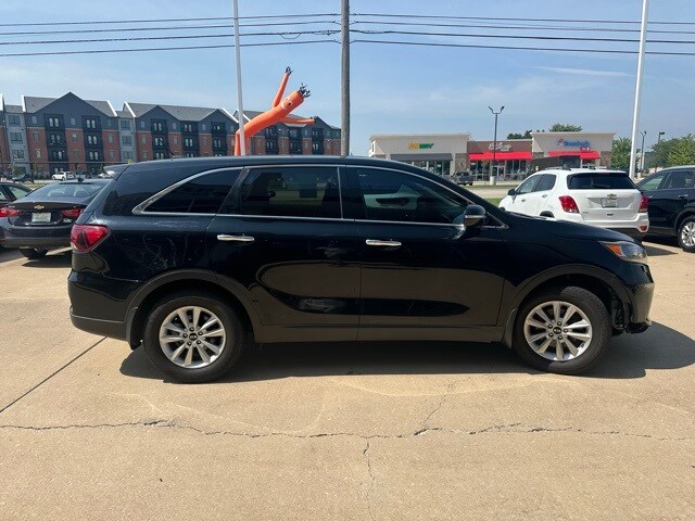2019 Kia Sorento LX photo 4