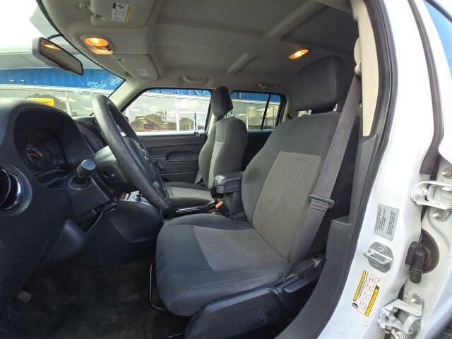 2016 Jeep Patriot Sport photo 3
