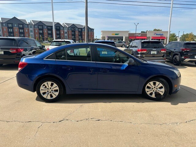 2012 Chevrolet Cruze LS photo 4